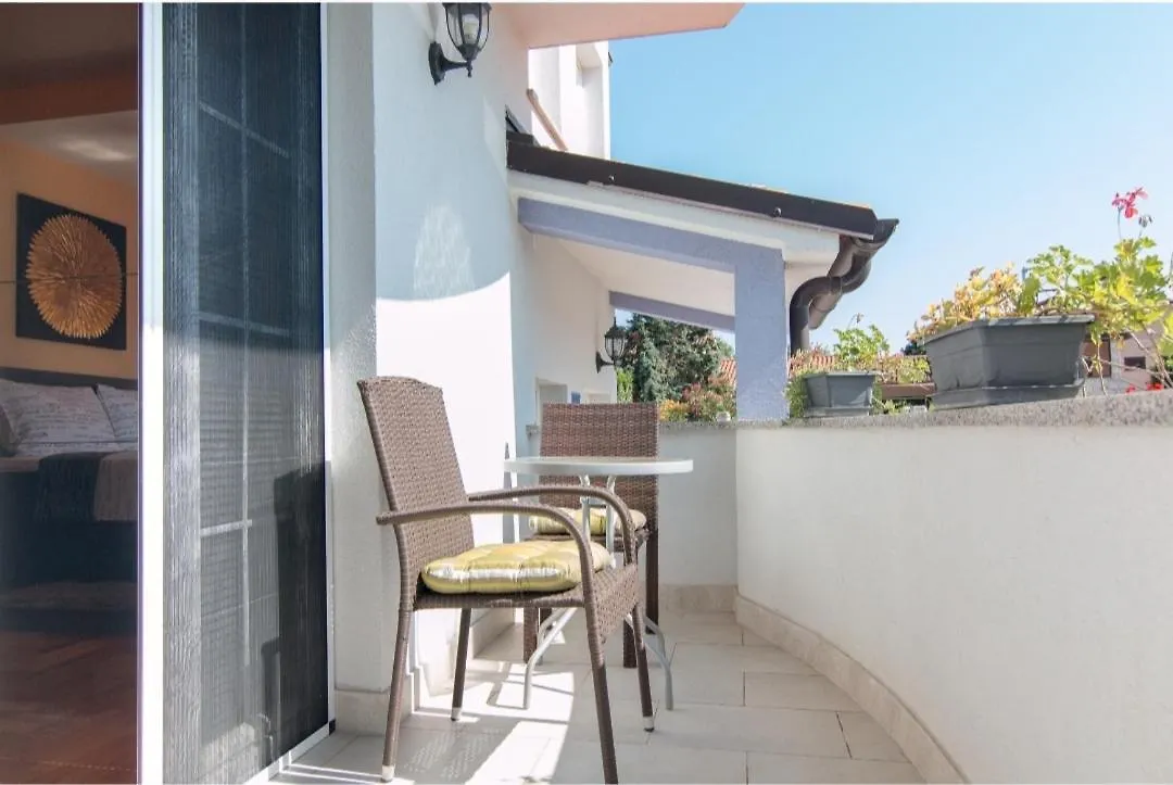 Apartment Antonella Fažana 0*,  Croazia